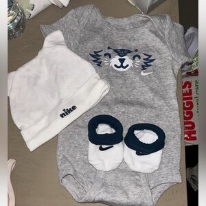 Nike Gray and White Baby Bodysuit Set